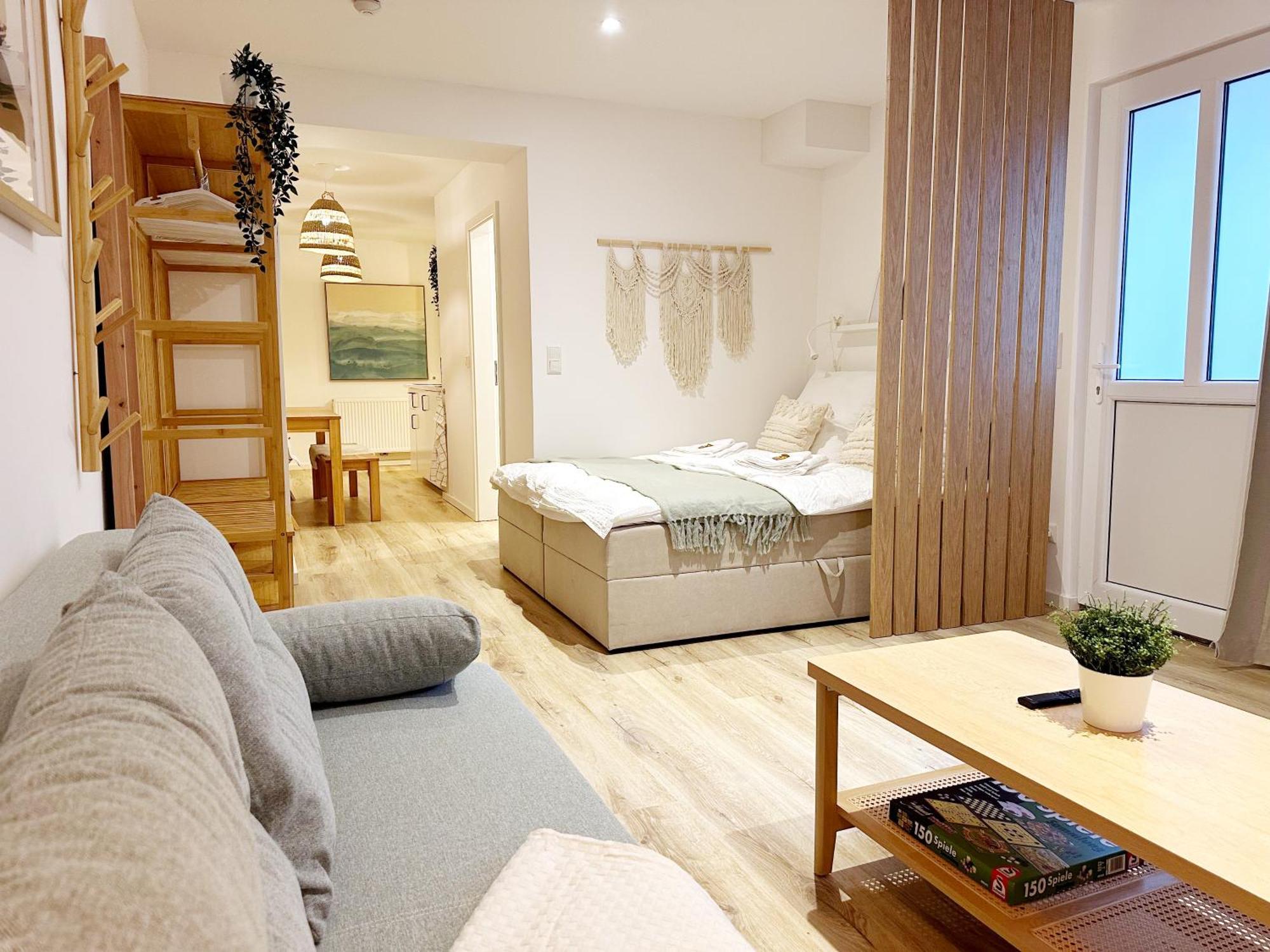 Apartamento Gemuetliches 2 Ambient Mit Queensize-bett , Etagenbett& Schlafsofa In Alsternaehe