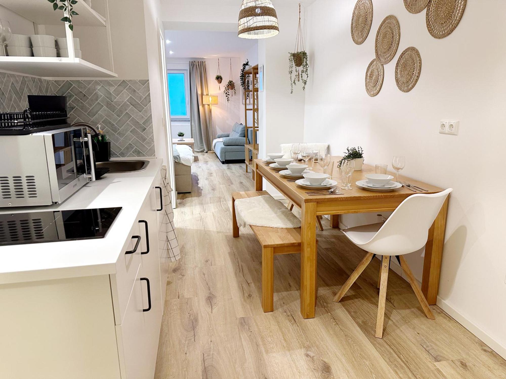 Gemuetliches 2 Ambient Mit Queensize-bett , Etagenbett& Schlafsofa In Alsternaehe Appartement