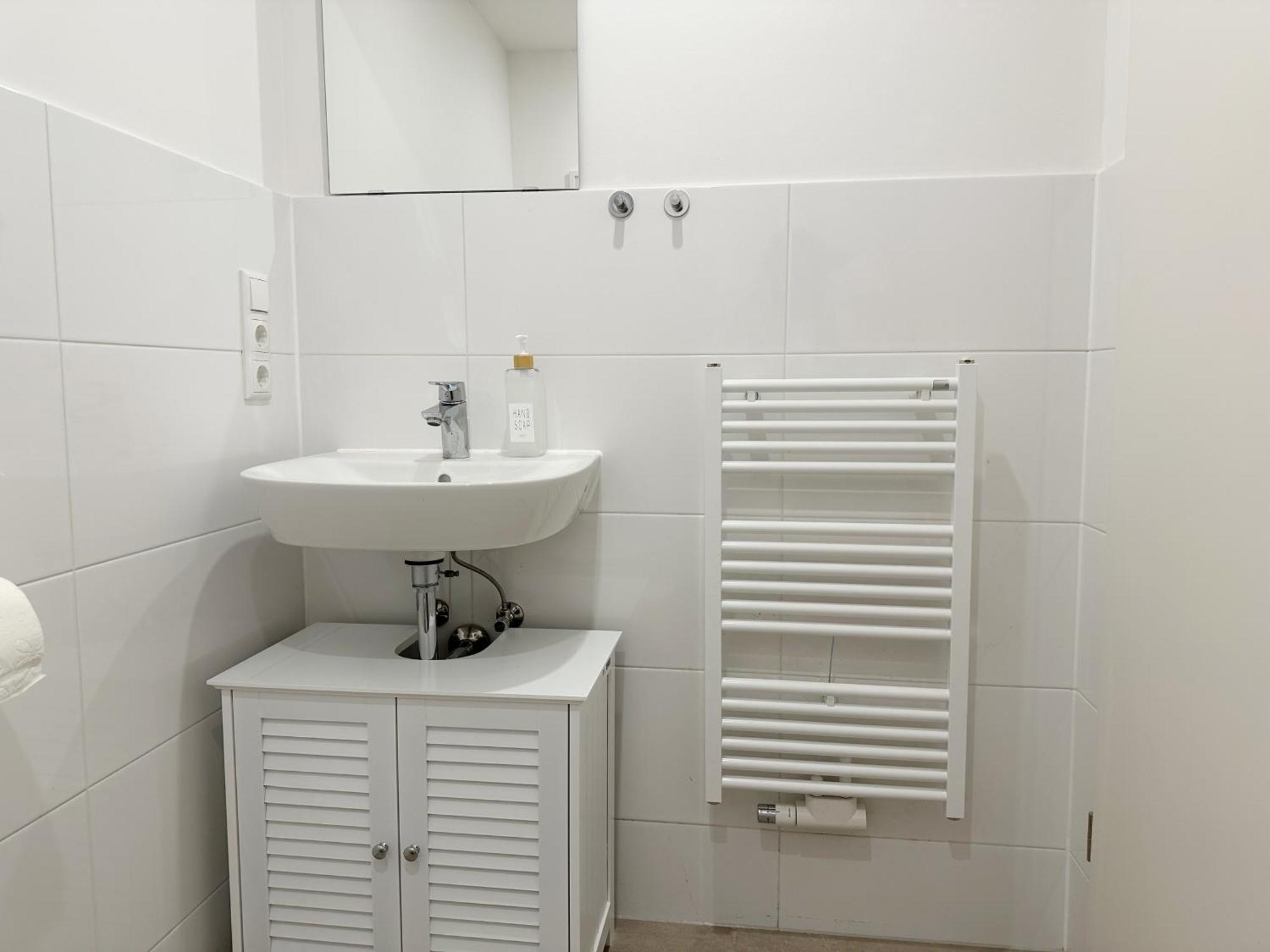 Gemuetliches 2 Ambient Mit Queensize-bett , Etagenbett& Schlafsofa In Alsternaehe Hamburg-Harburg