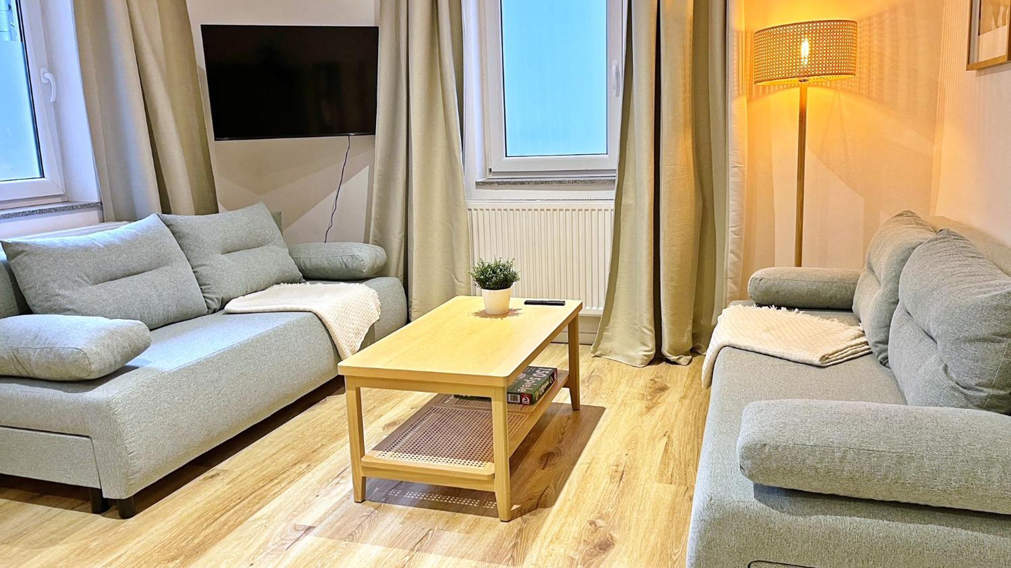 Gemuetliches 2 Ambient Mit Queensize-bett , Etagenbett& Schlafsofa In Alsternaehe Hamburg-Harburg